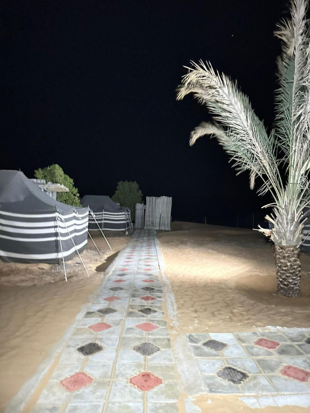 Отель Wahiba Bedouin Rustic Camp Bidiya Экстерьер фото