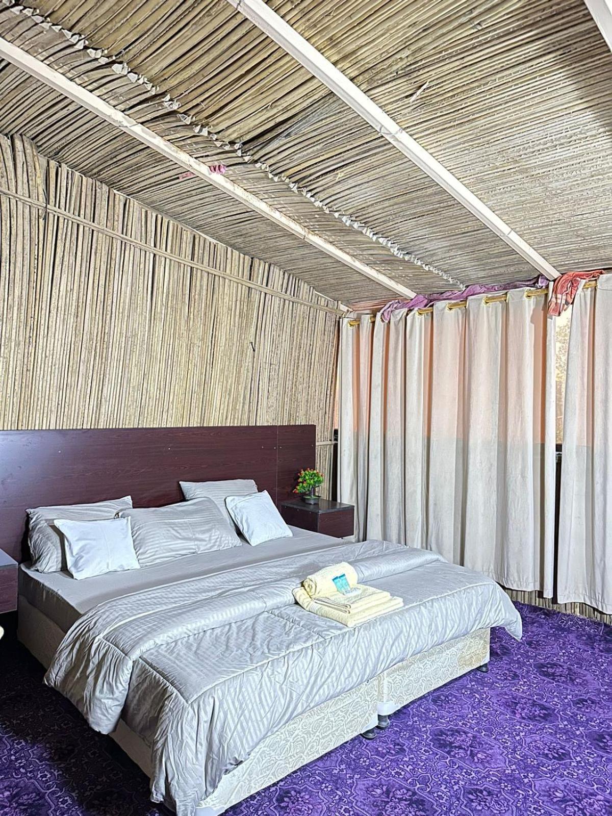 Отель Wahiba Bedouin Rustic Camp Bidiya Экстерьер фото