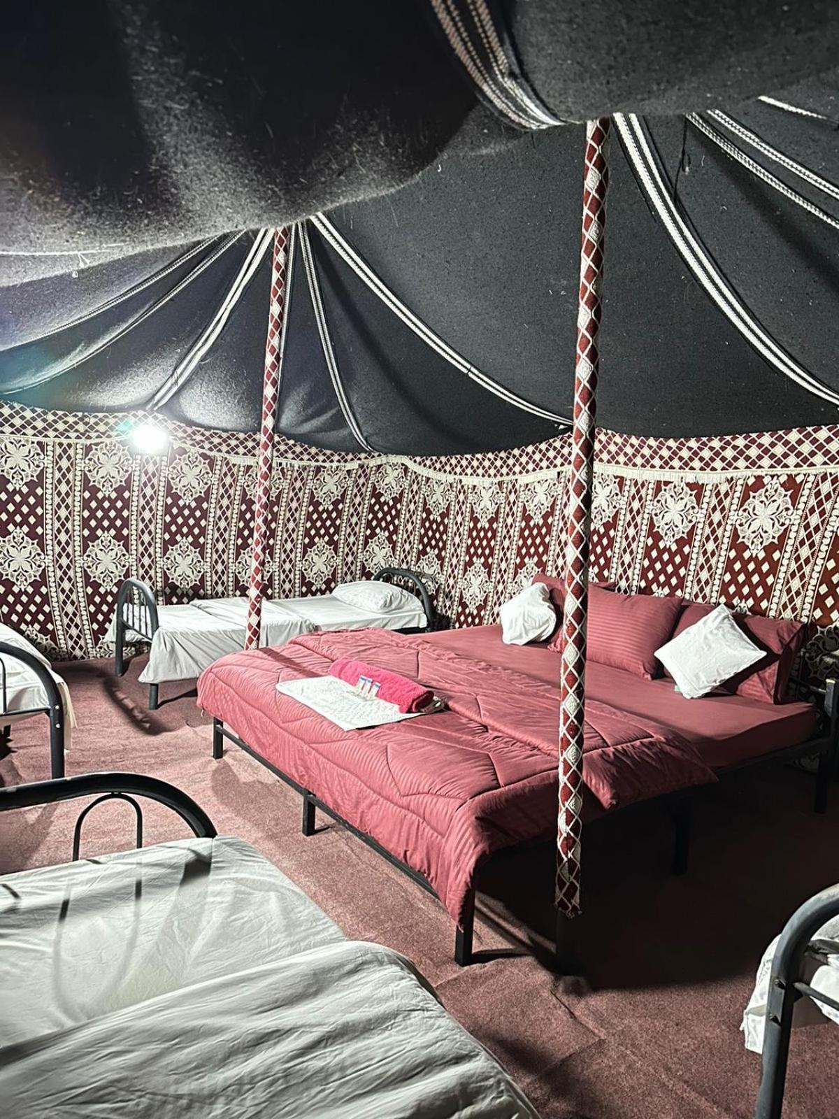 Отель Wahiba Bedouin Rustic Camp Bidiya Экстерьер фото