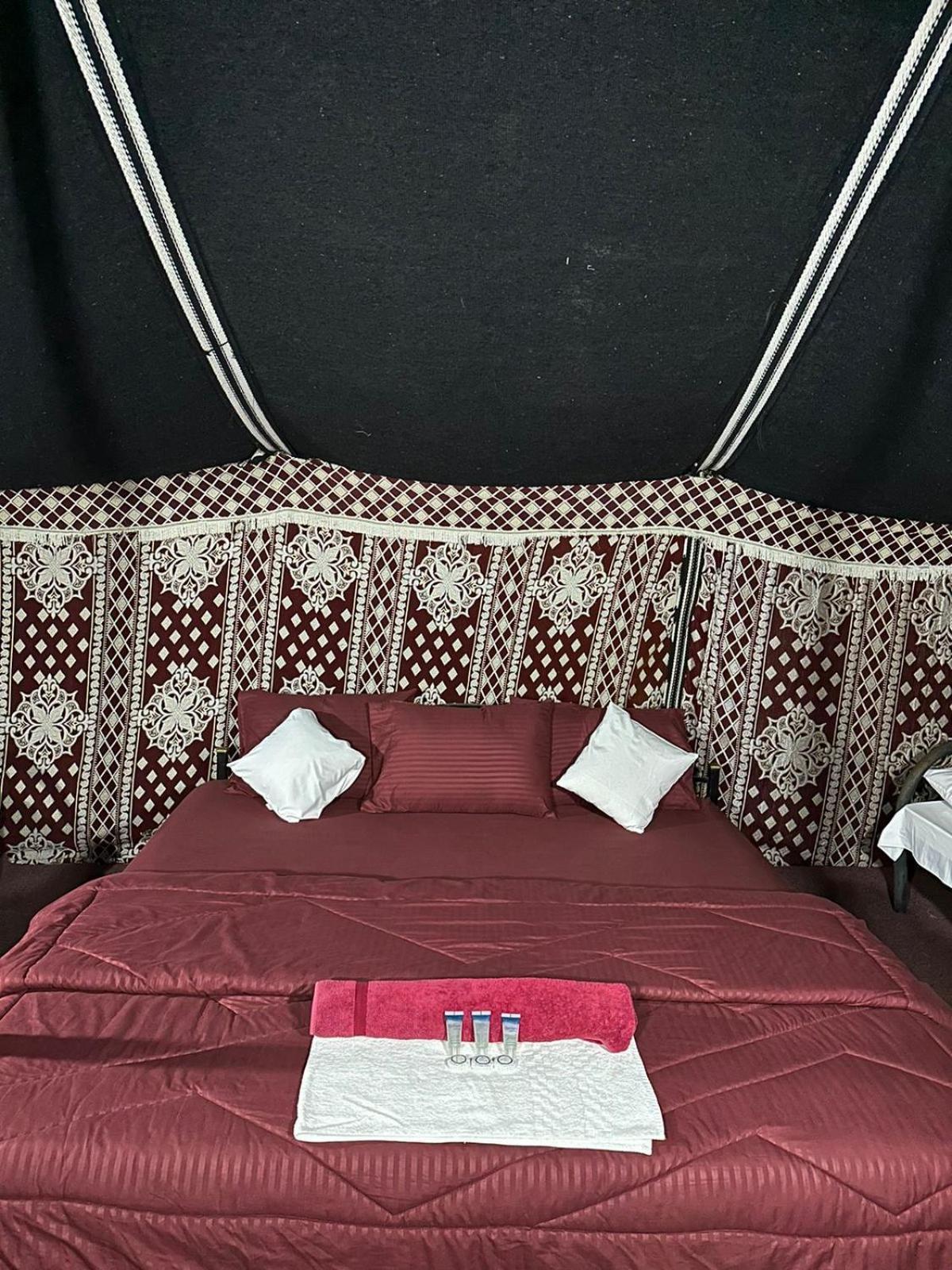 Отель Wahiba Bedouin Rustic Camp Bidiya Экстерьер фото
