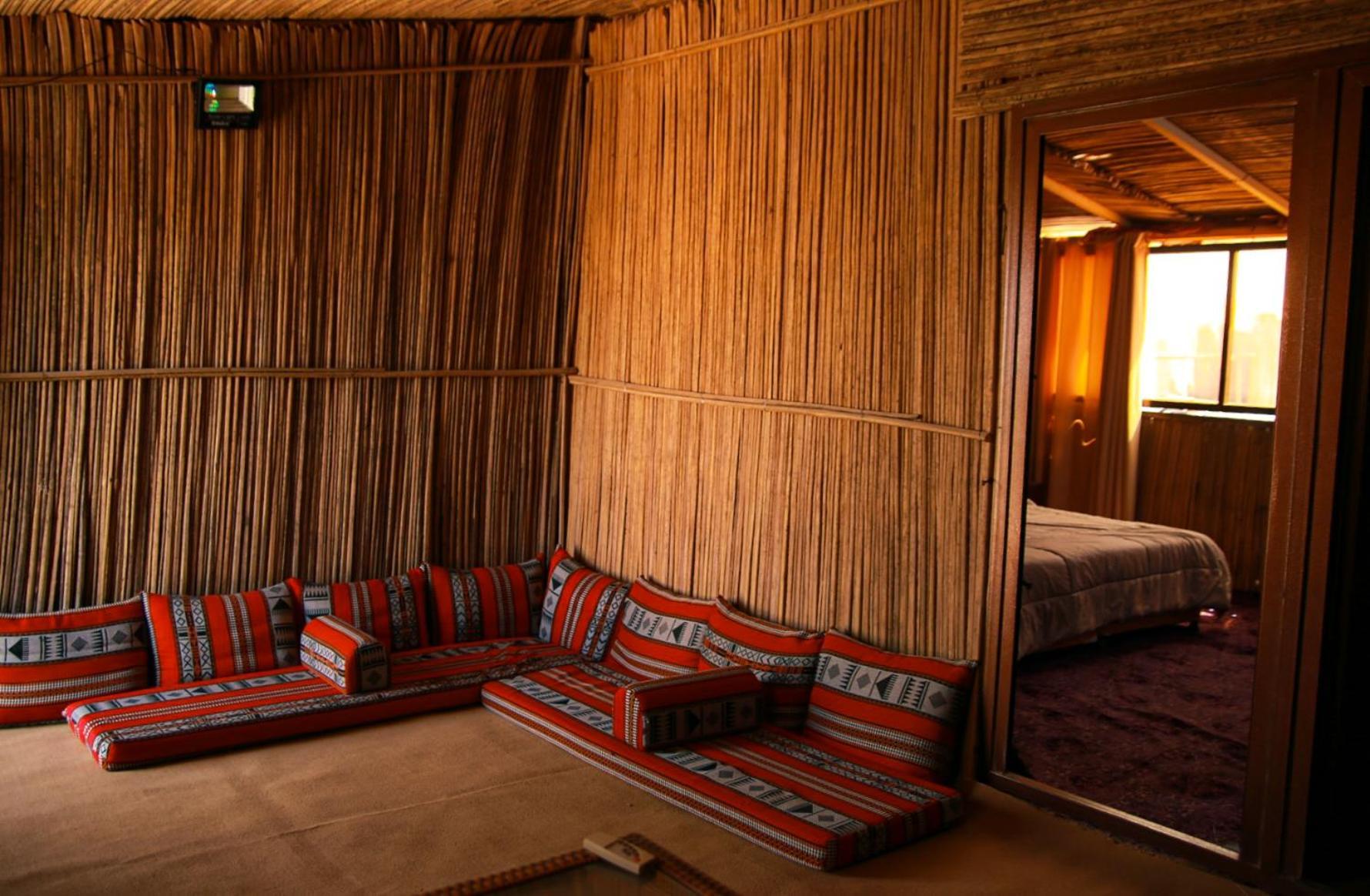 Отель Wahiba Bedouin Rustic Camp Bidiya Экстерьер фото