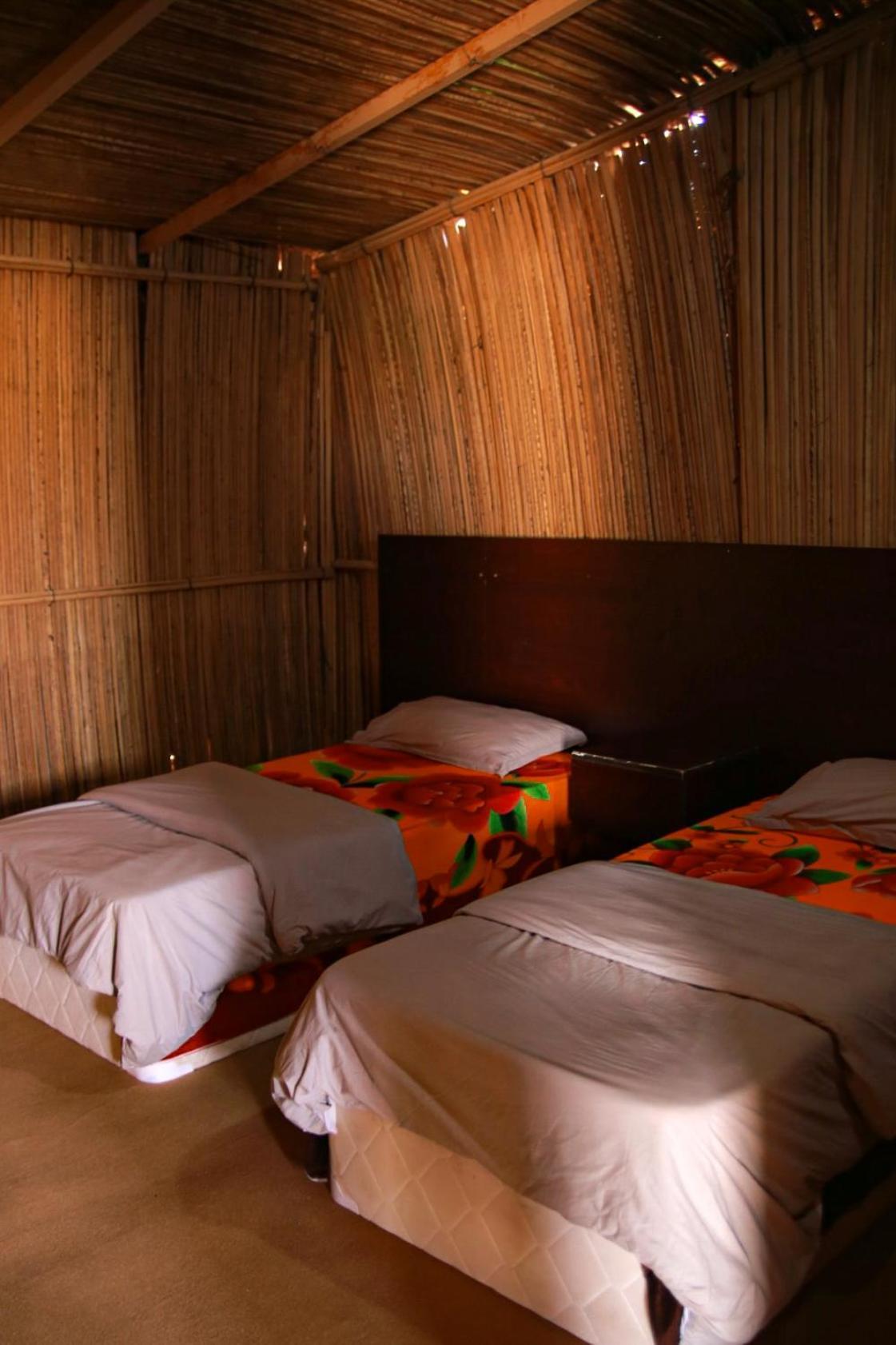 Отель Wahiba Bedouin Rustic Camp Bidiya Экстерьер фото